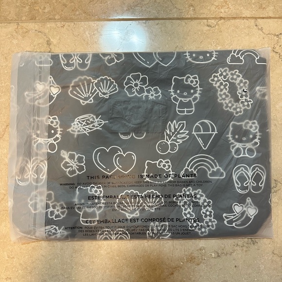 Aloha Collection x Hello Kitty Black Max Pouch - Picture 6 of 6